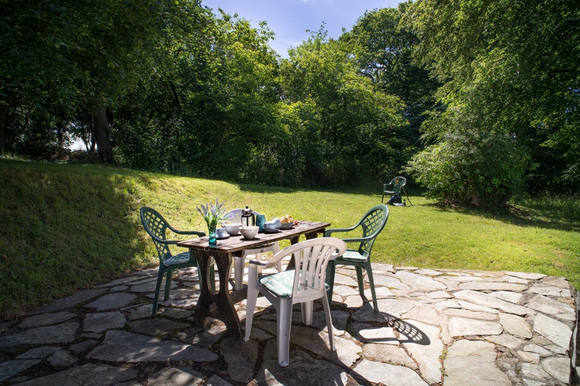Garden Cottage Newcastle Emlyn Eksteriør billede
